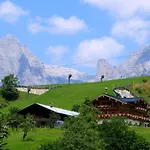 Gumpoldbauer * Maria Alm am Steinernen Meer